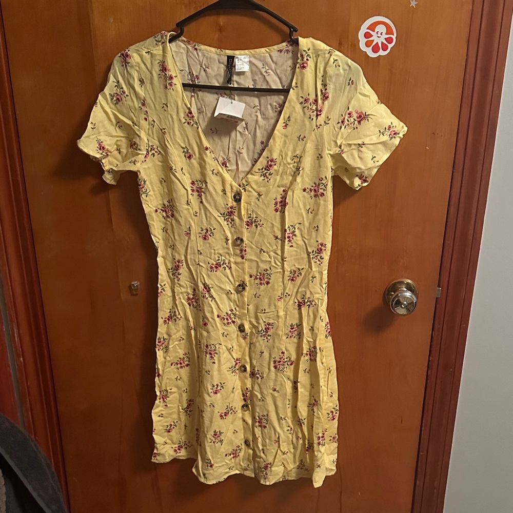Divided Yellow Cream Puff Sleeve Mini Sundress